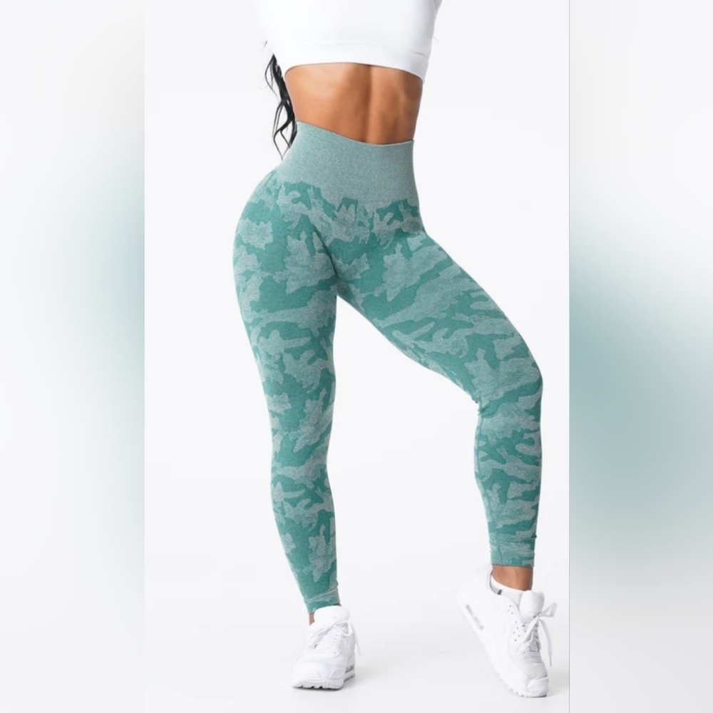 NVGTN camo seamless